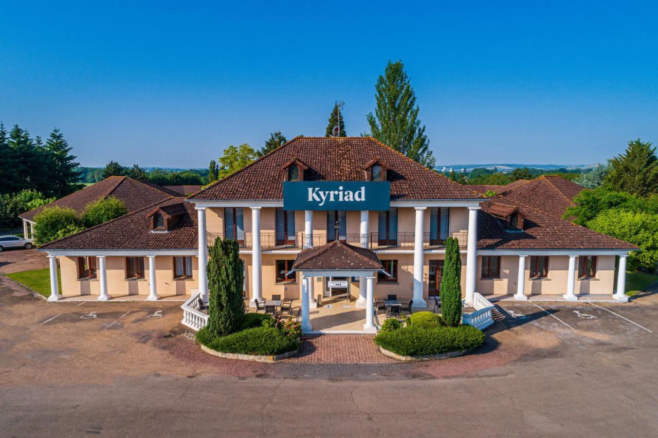 Kyriad Санс Екстер'єр фото